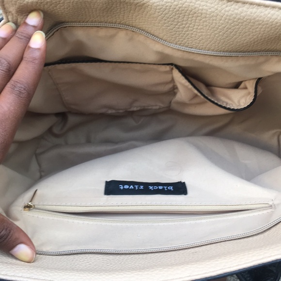 Handbag - Picture 4 of 6